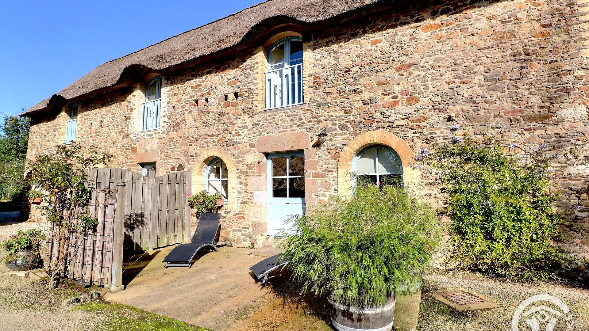 Location - La Petite Chaumière - St Jouan