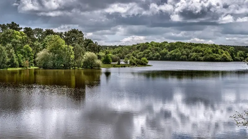 Lac_Centre_Arthurien_Comper_Concoret_Destination_Broceliande