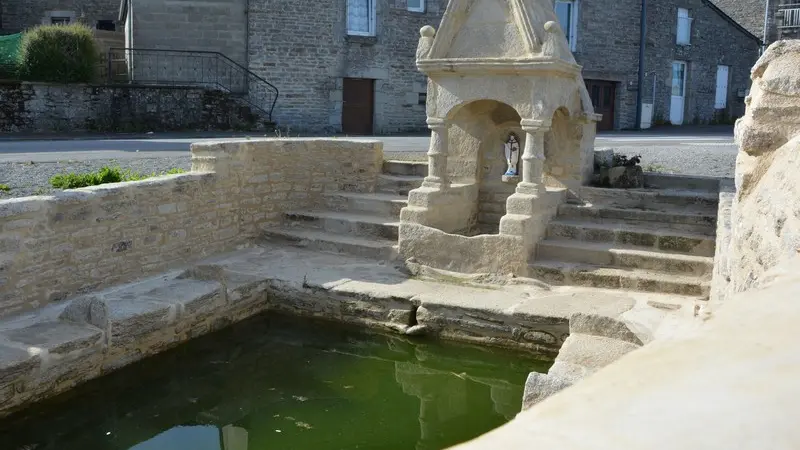 Fontaine lavoir - Cruguel - Morbihan - Bretagne