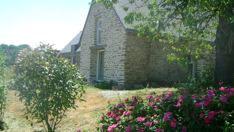Le gîte du Foso et ses rosiers - Saint-Guyomard - Morbihan - Bretagne