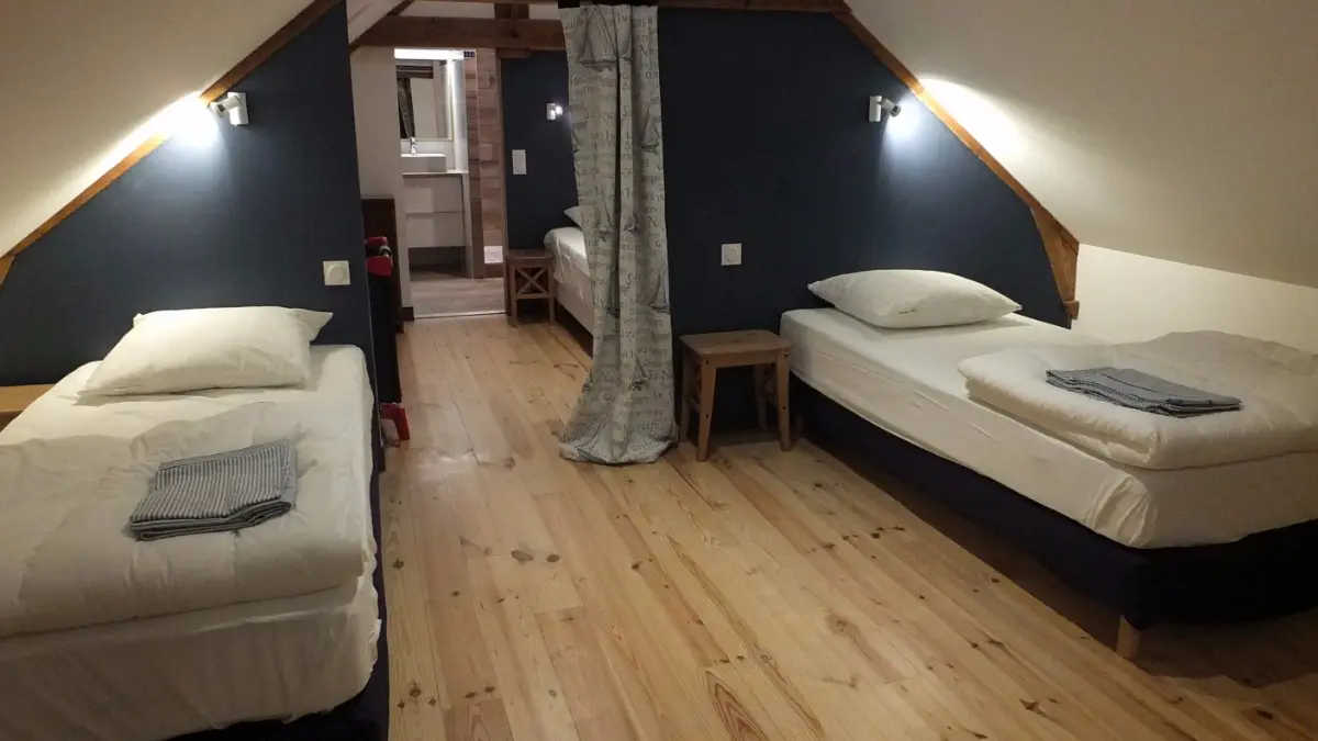 Location- Les Hirondelles - Le Val es Bouilli - St Jouan des Guérets