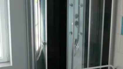 MADAME-ET-MONSIEUR-JEGU-JEAN-YVES-douche