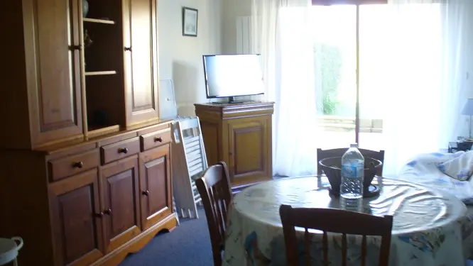 MME-DESMARI---SAINT-BRIAC-SALLE-A-MANGER-2