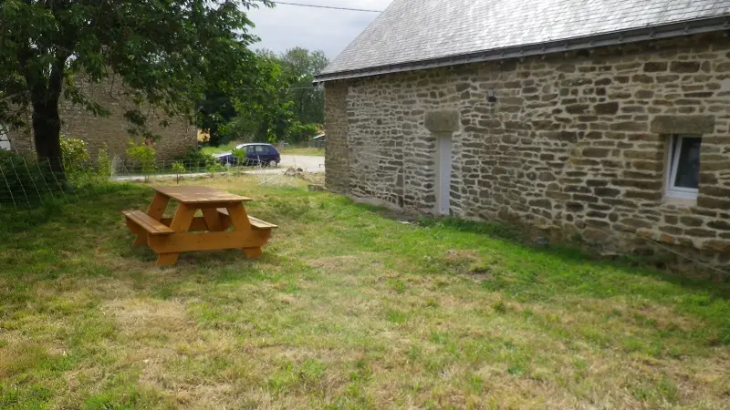 Manger dehors au gîte du Foso - Saint-Guyomard - Morbihan - Bretagne