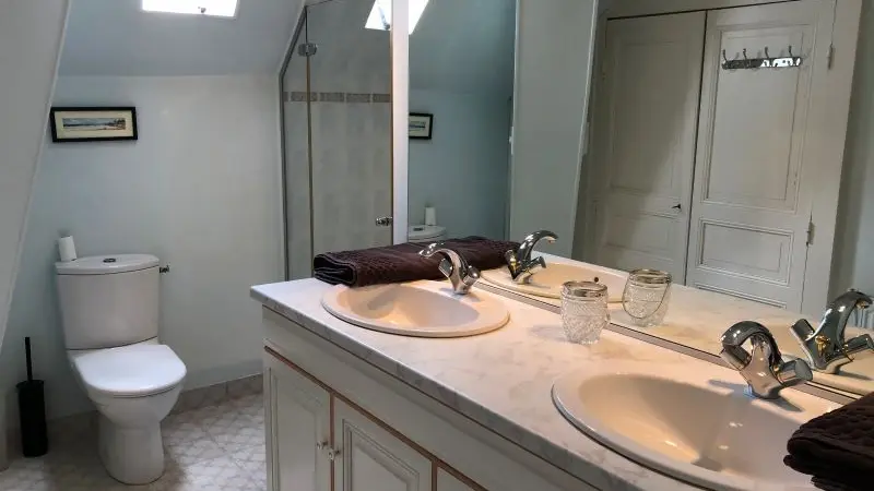 Manoir Les Brieux_Plélan_sdb