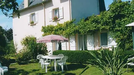 Madame Annick VALLET 3