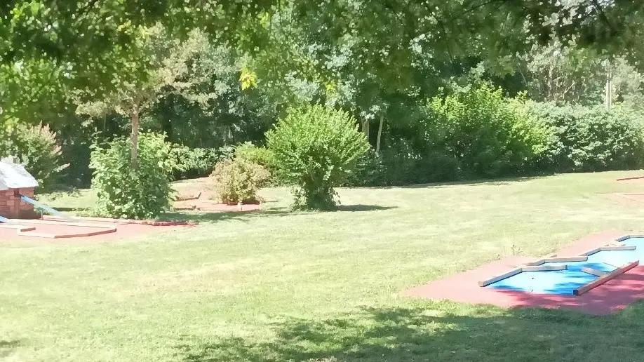 Mini Golf - Camping du pont d'Oust Peillac