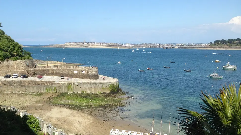 Mme-Therese-Lecoq-Dinard--vue-bec-de-la-vallee-4