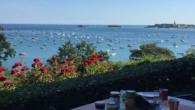 NAYEL - PHOTO BROCHURE