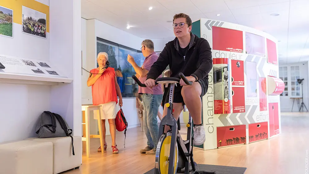 Tous à vélo avec Louison Bobet