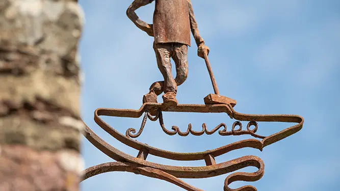 Musée de La forge - enseigne en fer forgé
