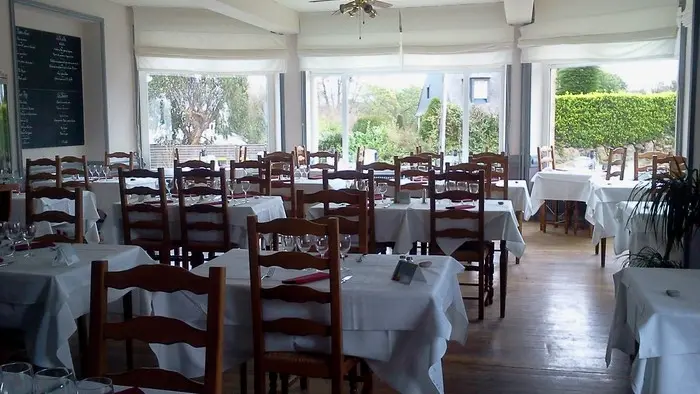 HOTEL LE PHARE