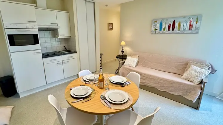 PRIEURÉ ABRI COTIER 6