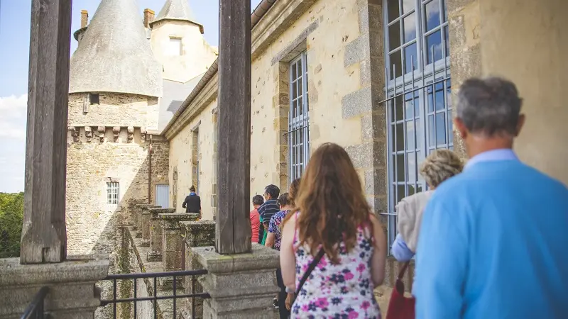 L'Indémodable - Visite guidée du château