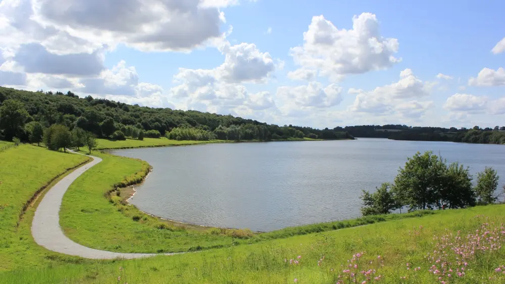 Plan d'eau de la Cantache