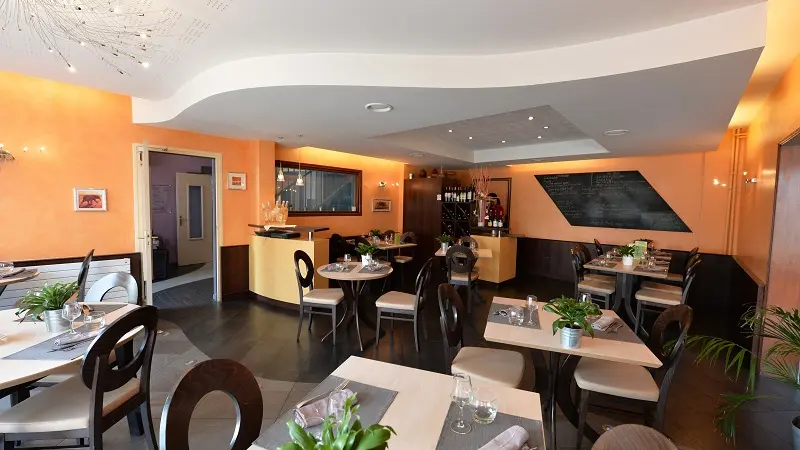 Restaurant Hôtel.com à Bédée