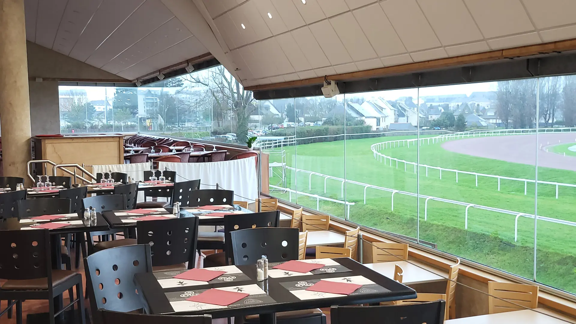 Restaurant panoramique de l'hippodrme - ST Malo (1)