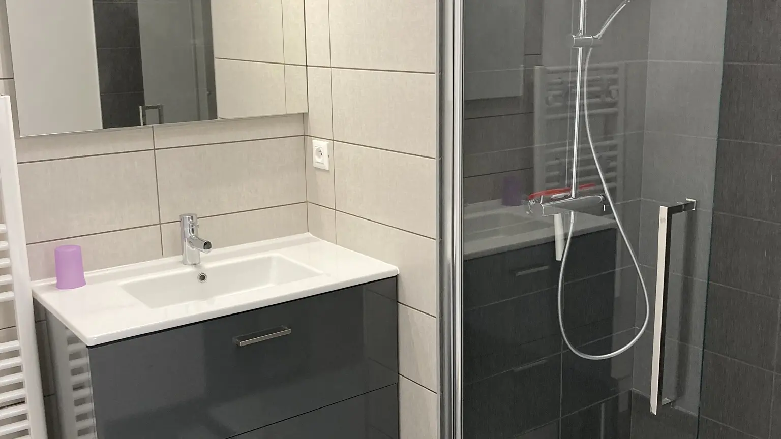 Location - La Cahute Salle de bain - Cancale