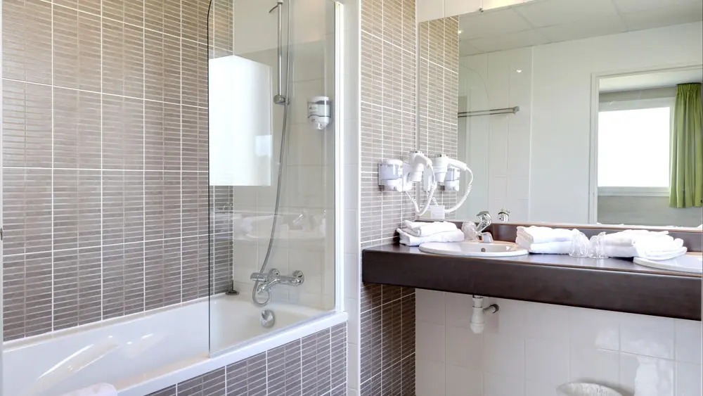 Brit Hôtel - Restaurant L'Adresse