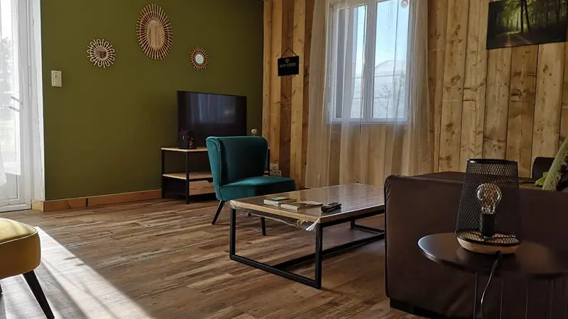 Salon (2)