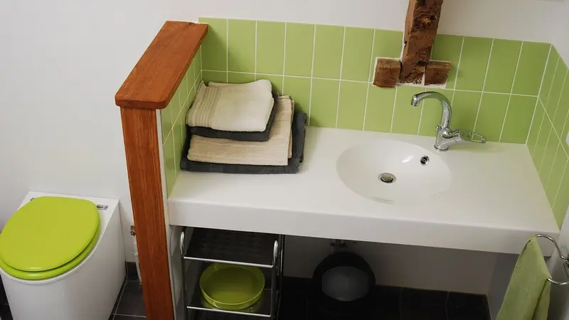Terre Compagne - salle d'eau chambre familiale