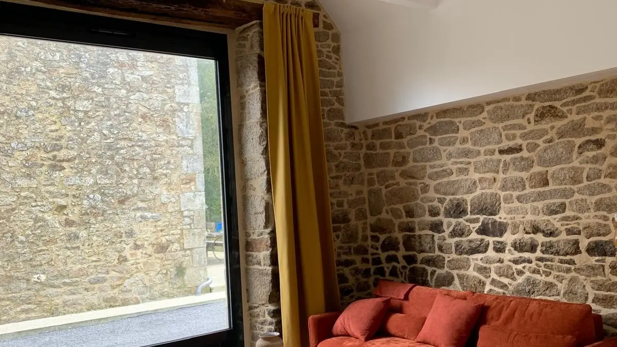 Ti Laouen_location_vacances_Pluméliau-Bieuzy_Vallée_du_Blavet_Tourisme_canapé