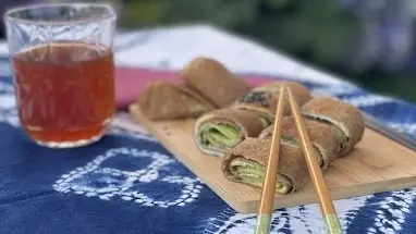 Un repas table d'hôte O Jardin Sakura