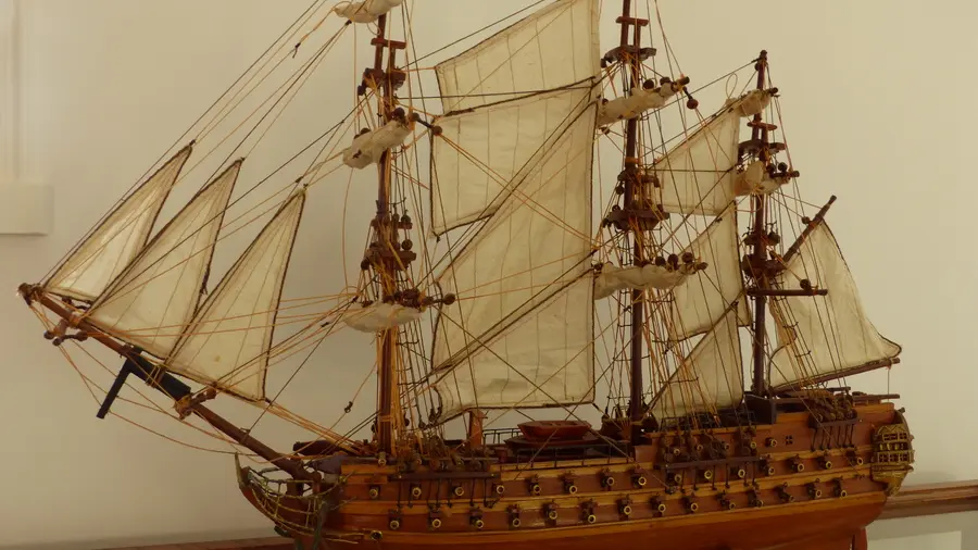 Une-invitation-au-voyage-...