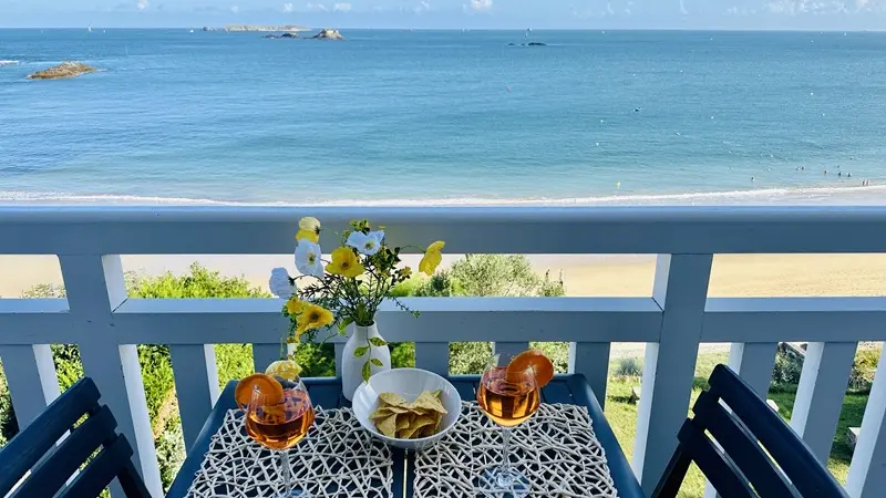 VILLA ROCK WILL photo brochure