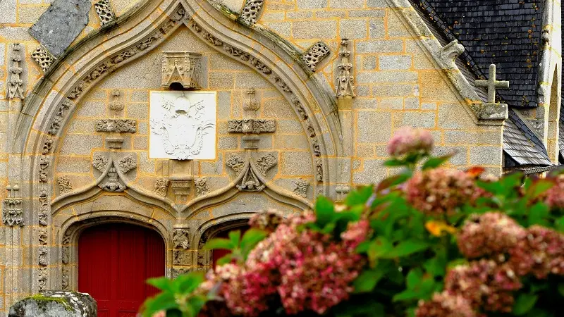 chapelle St-Golven - portail - vieux bourg - Taupont - Morbihan