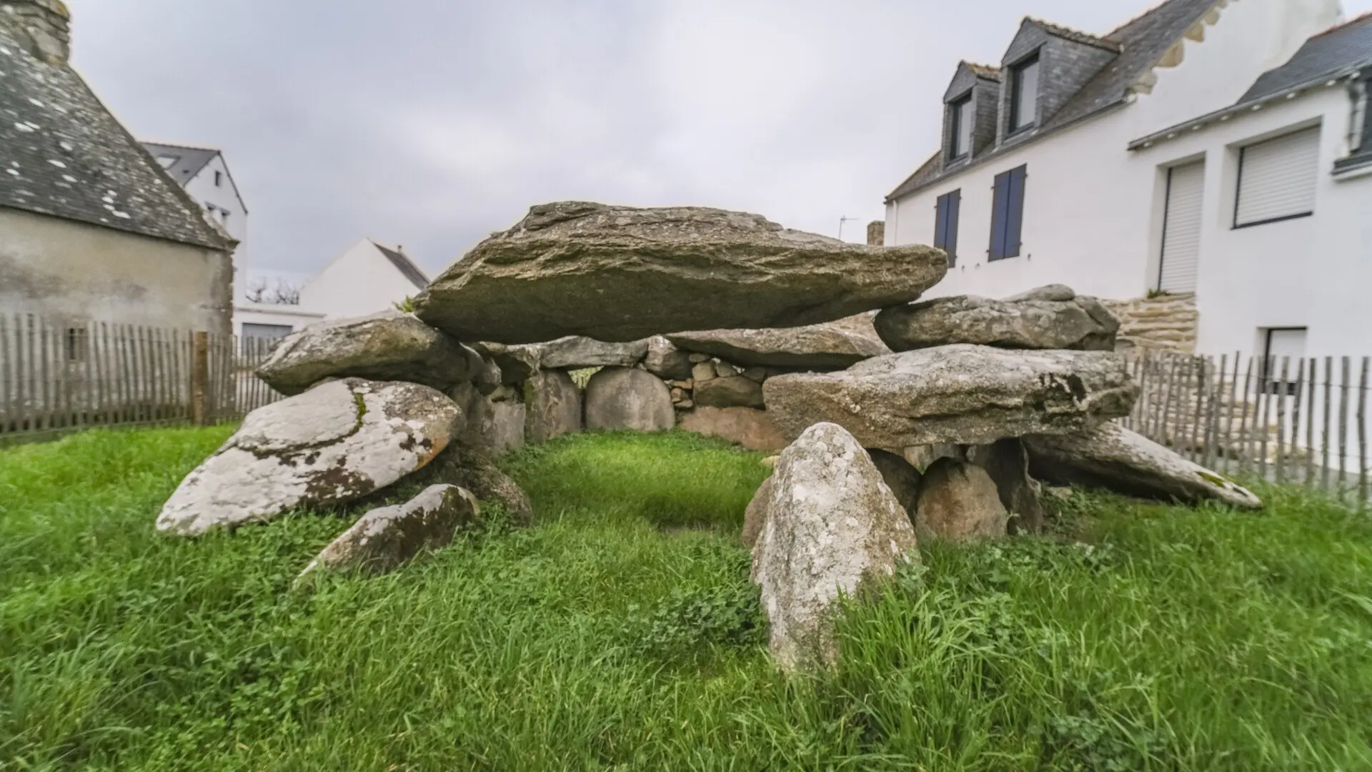 Zulaan - Roc en Aud - 00001.jpg_compressed