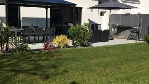 Clévacances - Meublé 056MS000240 - Presqu’ile de Rhuys, maison neuve tout confort, SPA, plage à 700m - Le Tour-du-Parc - Morbihan Bretagne Sud