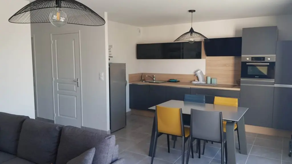 Clévacances - Meublé 056MS000155 - Appartement neuf, tout confort, à 300 m des plages et du bourg - Damgan - Morbihan Bretagne Sud