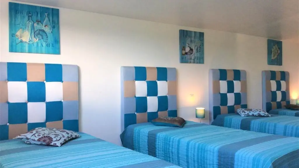Clévacances - Meublé 056MS000211 - Villa 12 pers.avec piscine intérieure privée entre océan et Ria d'Etel - Plouhinec - Morbihan Bretagne Sud