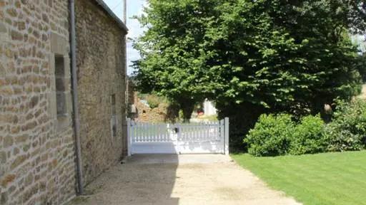 Clévacances - Meublé 056MS000052 - Gîte Elven près du Golfe du Morbihan accès aux personnes à mobilité réduite - Elven - Morbihan Bretagne Sud