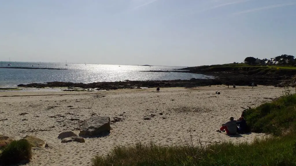 Clévacances - Meublé 056MS000324 - Les Glycines : maison terrasse plein sud à 300m de la mer et des commerces - Arzon - Morbihan Bretagne Sud