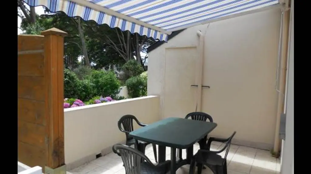 Clévacances - Meublé 056MS000325 - Maison mitoyenne les Camélias proche des plages, ports de plaisance et Golfe du Morbihan. - Arzon - Morbihan Bretagne Sud