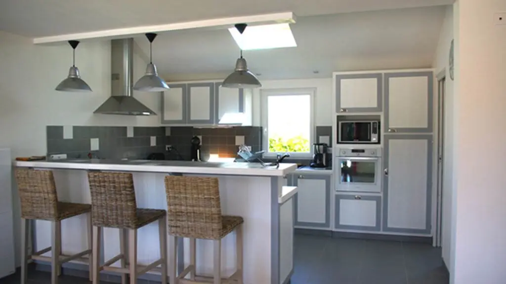 Clévacances - Meublé 56MS0338 - Maison tout confort avec piscine au cœur de SAUZON - Sauzon - Morbihan Bretagne Sud