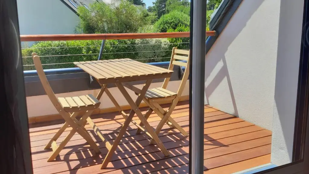 Clévacances - Meublé 56MS0160 - Studio neuf 30 m2 plein sud, proche plages et vieux port, cuisine et coin nuit séparés - Arzon - Morbihan Bretagne Sud