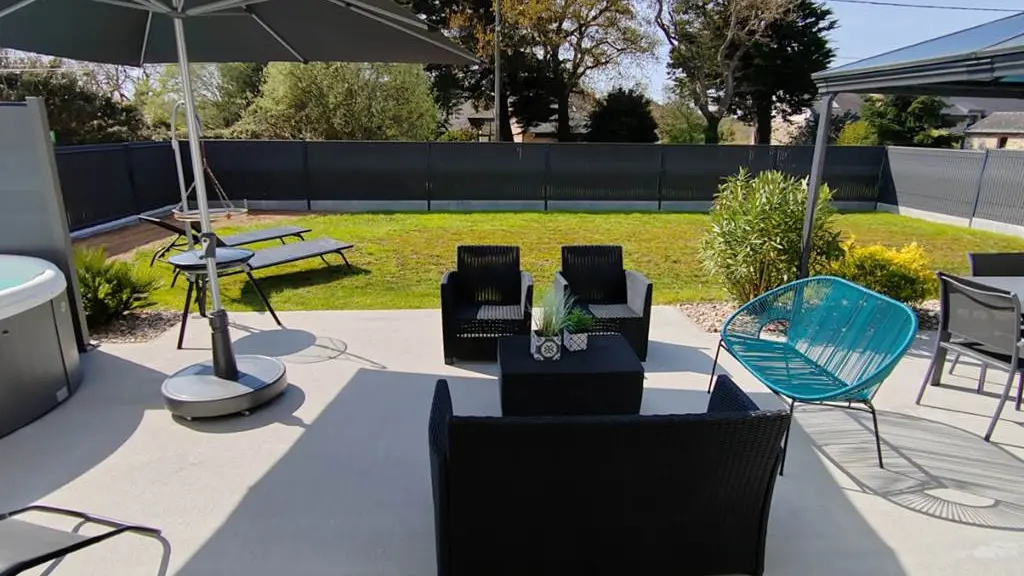 Clévacances - Meublé 056MS000240 - Presqu’ile de Rhuys, maison neuve tout confort, SPA, plage à 700m - Le Tour-du-Parc - Morbihan Bretagne Sud