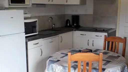 Clévacances - Meublé 056MS000325 - Maison mitoyenne les Camélias proche des plages, ports de plaisance et Golfe du Morbihan. - Arzon - Morbihan Bretagne Sud