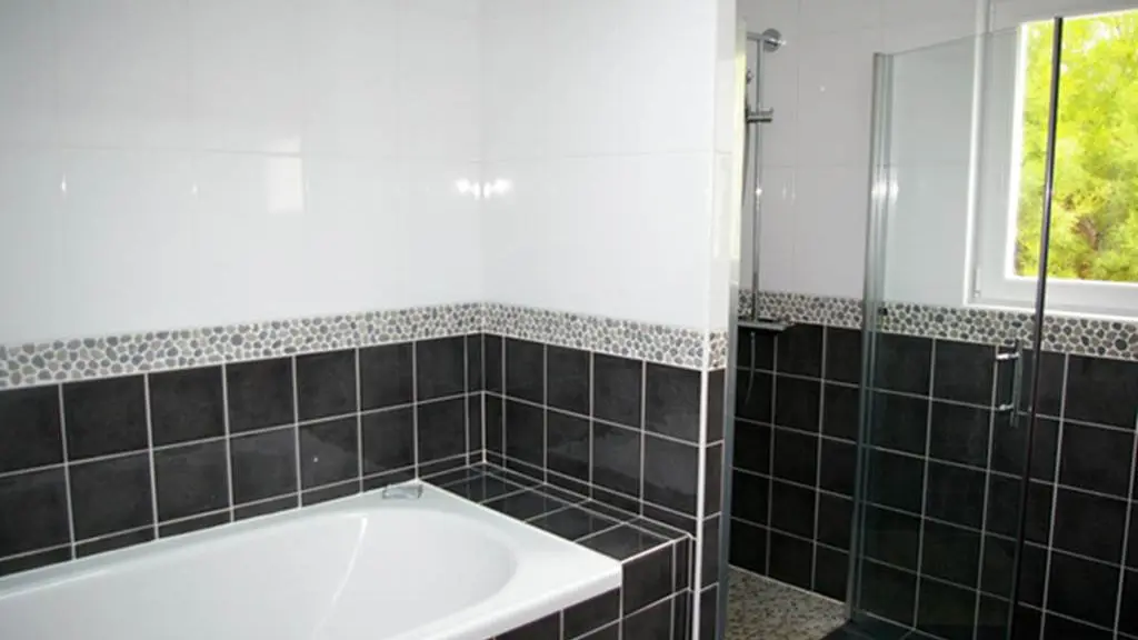 Clévacances - Meublé 56MS0338 - Maison tout confort avec piscine au cœur de SAUZON - Sauzon - Morbihan Bretagne Sud