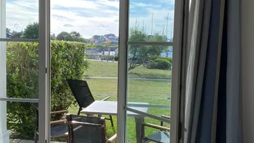 Clévacances - Meublé 056MS000350 - APPARTEMENT REFAIT A NEUF, EN REZ DE JARDIN DEVANT LES BATEAUX - ARZON - GOLFE DU MORBIHAN - Arzon - Morbihan Bretagne Sud