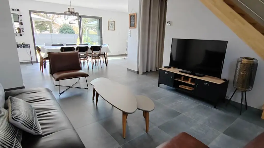 Clévacances - Meublé 056MS000240 - Presqu’ile de Rhuys, maison neuve tout confort, SPA, plage à 700m - Le Tour-du-Parc - Morbihan Bretagne Sud