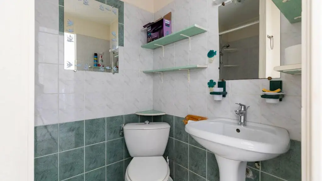 Clévacances - Meublé 056MS000324 - Les Glycines : maison terrasse plein sud à 300m de la mer et des commerces - Arzon - Morbihan Bretagne Sud