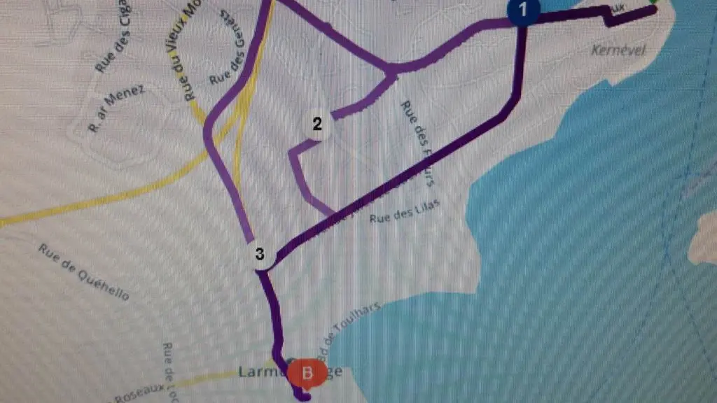 Clévacances - Meublé 56MS0153 - Appartement T2 port de plaisance du Kernevel - Larmor-Plage - Morbihan Bretagne Sud