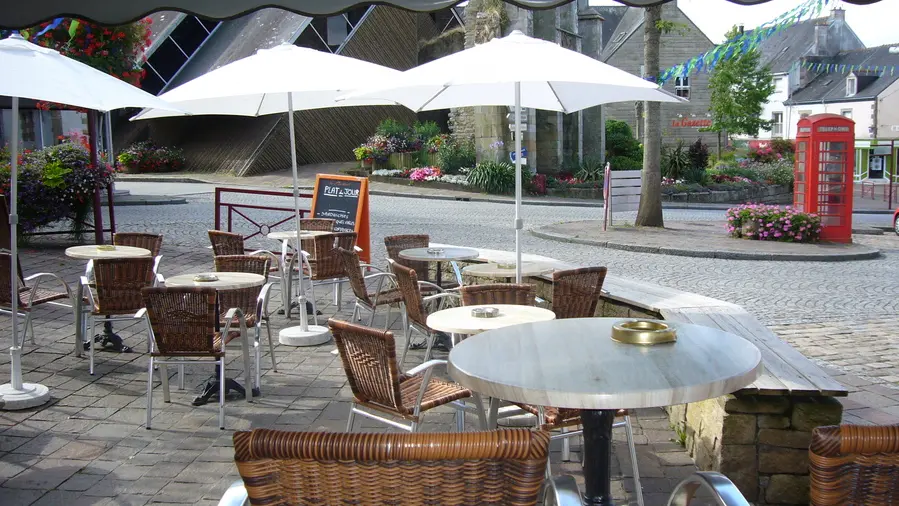 bar-restaurant-locmine-central (1)