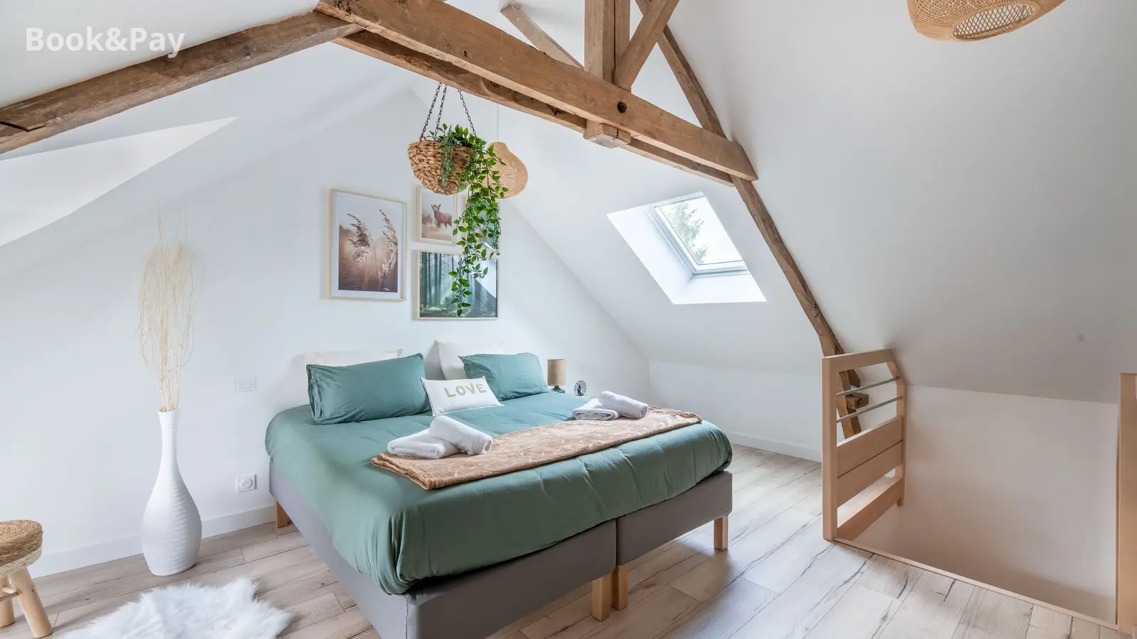 Gîte de la Brousse de Coganne_chambre_vue4