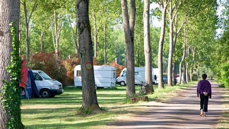 Camping Merlin L'enchanteur - Loyat - Brocéliande