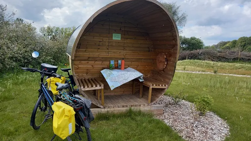 cabane étape - itinérance - l'oust'ellerie - Montertelot - Morbihan - vélodyssée